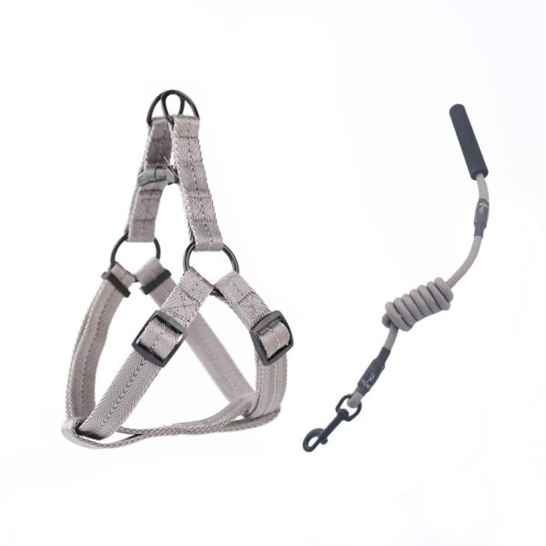 Durable Nylon Pet Harness And Leash Set Adjustable Comfortable For Dogs Cats
